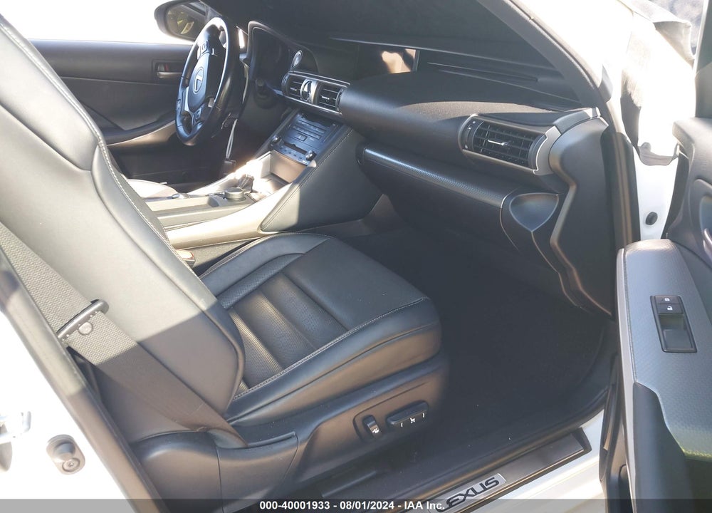 2017 LEXUS IS 200T VIN: JTHBA1D24H5040666