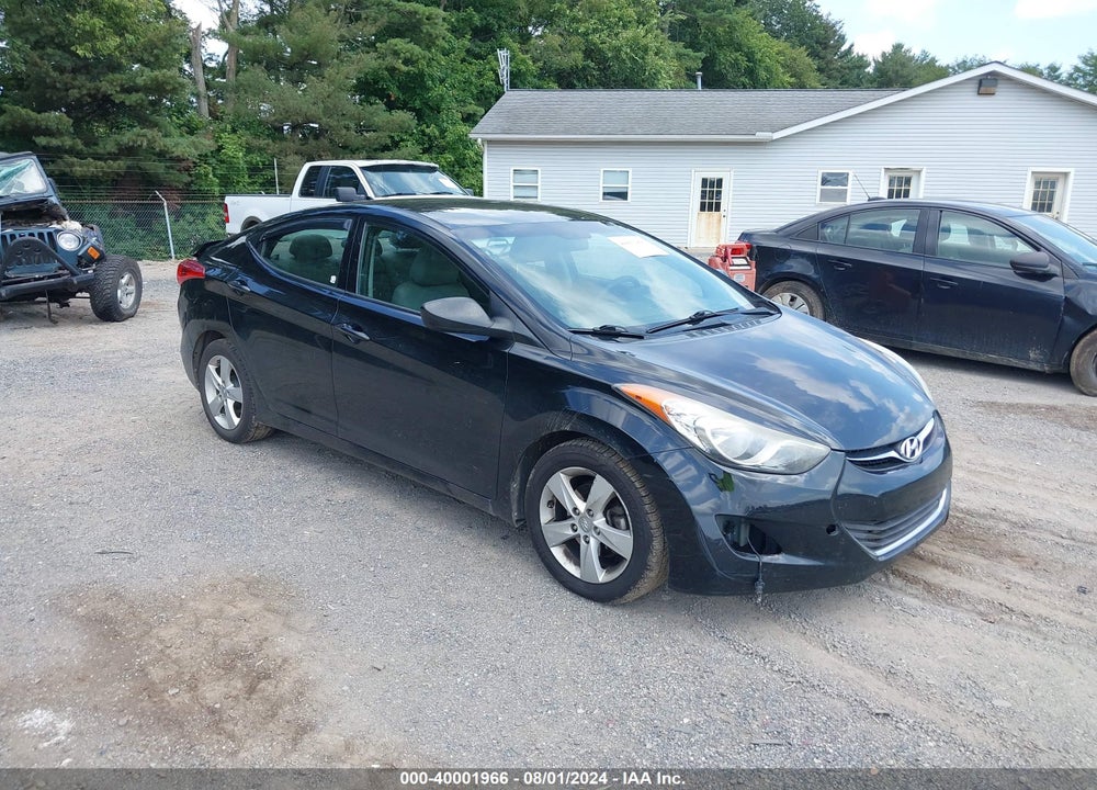 2013 HYUNDAI ELANTRA GLS VIN: 5NPDH4AE9DH322561