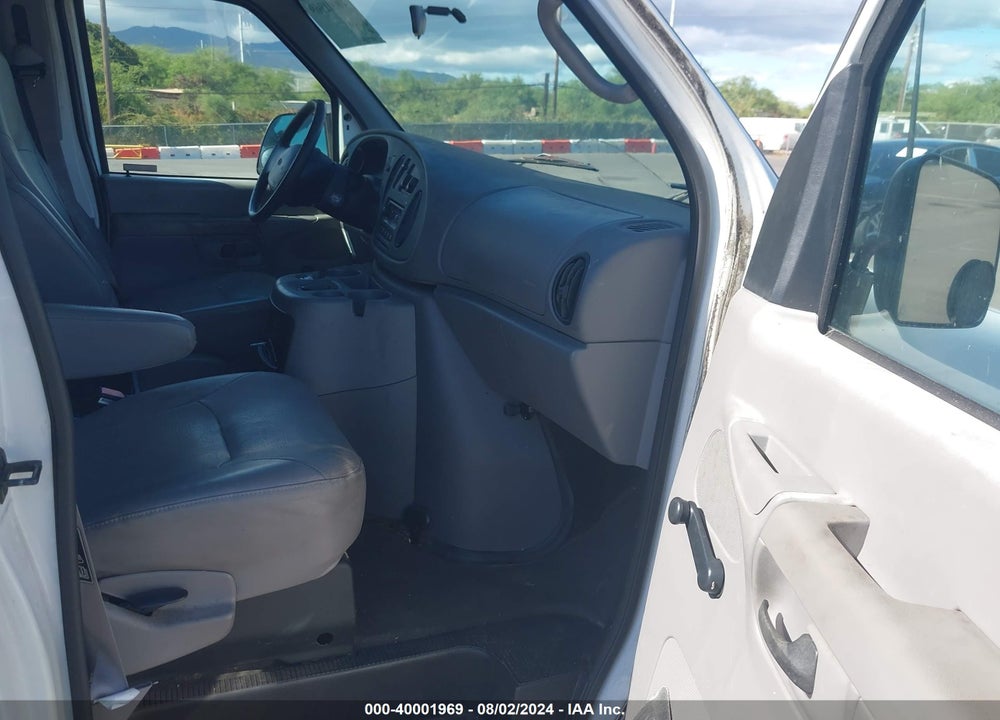 2002 FORD E-150 COMMERCIAL/RECREATIONAL VIN: 1FTRE14262HB03857