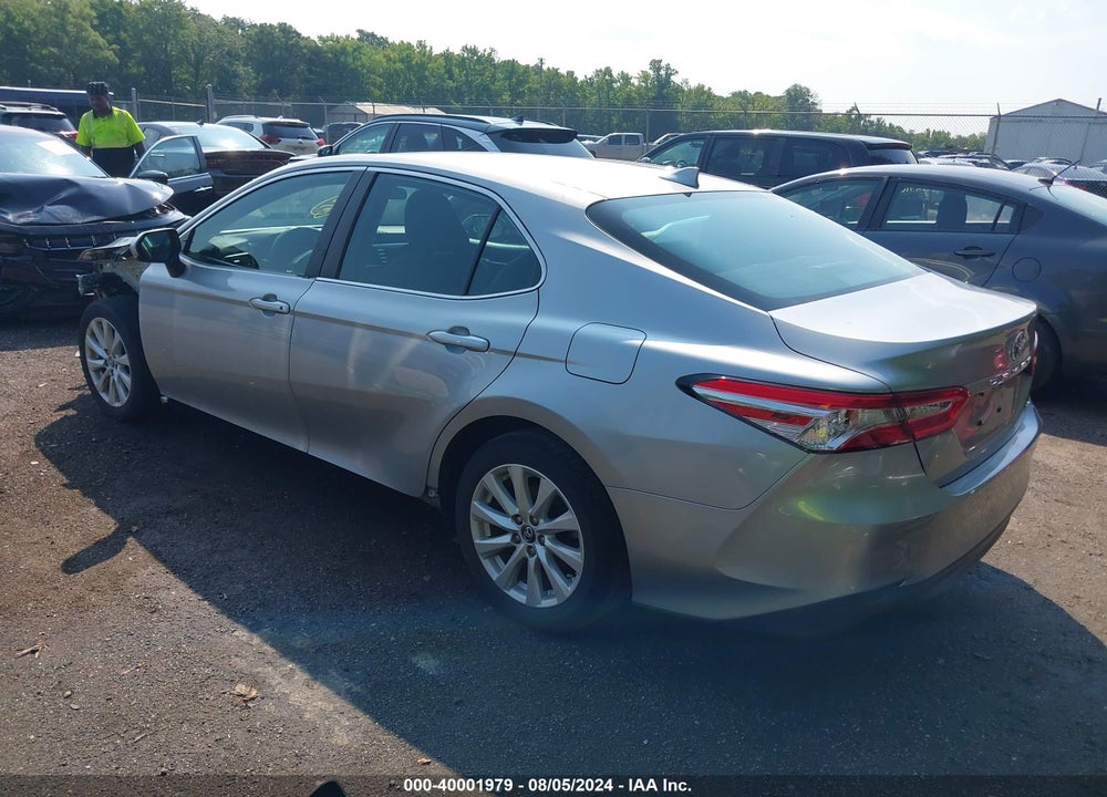 2020 TOYOTA CAMRY LE VIN: 4T1C11AK8LU902078