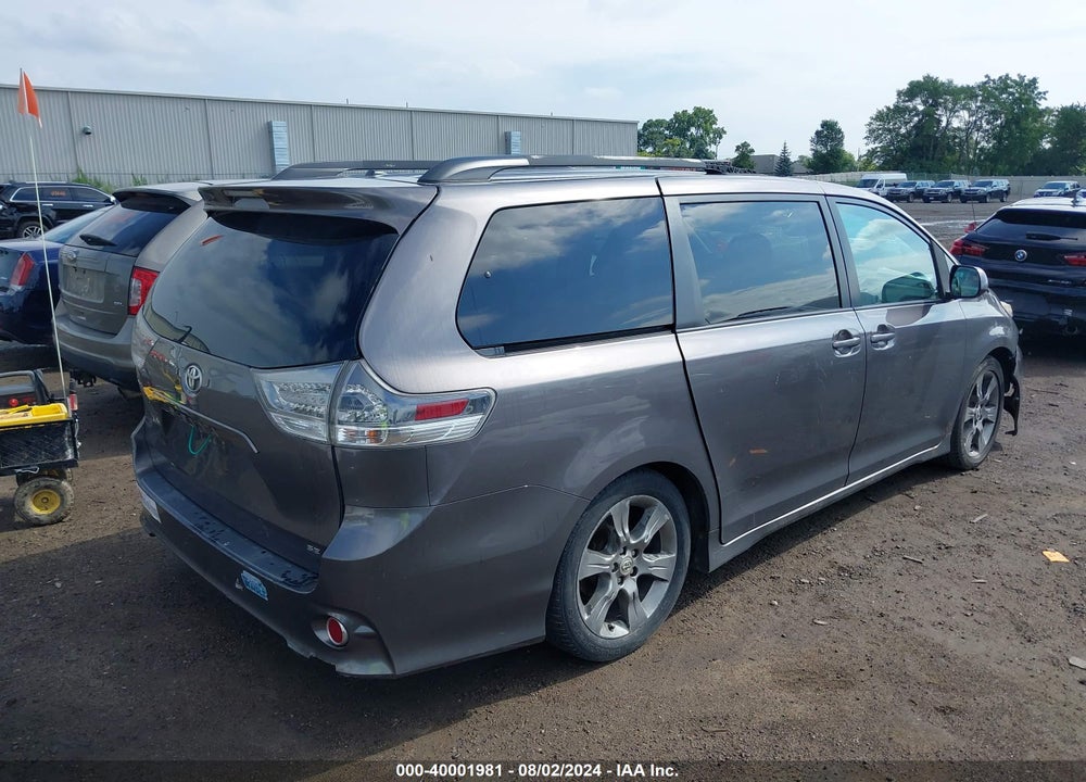 2011 TOYOTA SIENNA SE VIN: 5TDXK3DC1BS065700