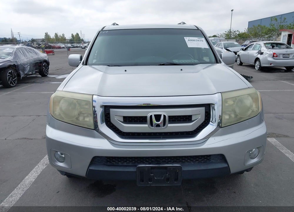 2010 HONDA PILOT TOURING VIN: 5FNYF4H96AB027394