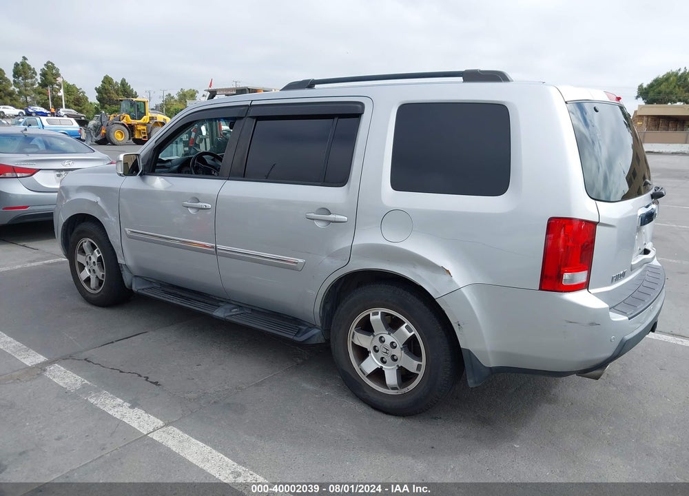 2010 HONDA PILOT TOURING VIN: 5FNYF4H96AB027394