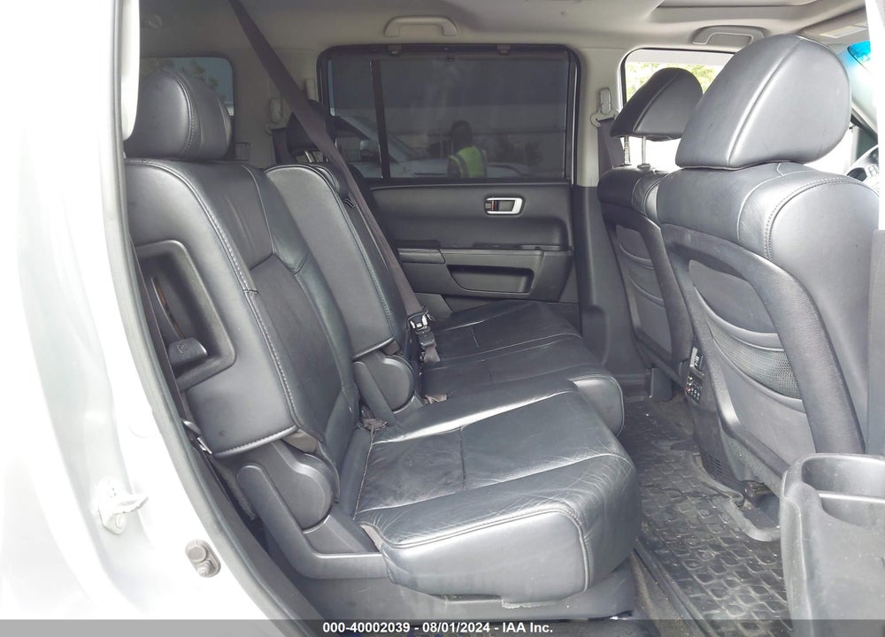 2010 HONDA PILOT TOURING VIN: 5FNYF4H96AB027394