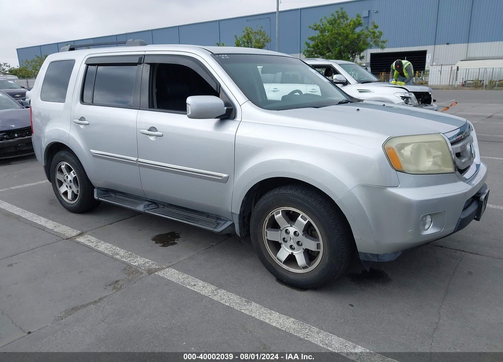 2010 HONDA PILOT TOURING VIN: 5FNYF4H96AB027394