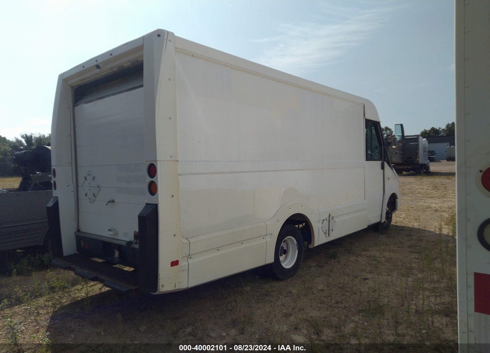 2012 ISUZU COMMERCIAL VAN VIN: JALB4T174C7W00377