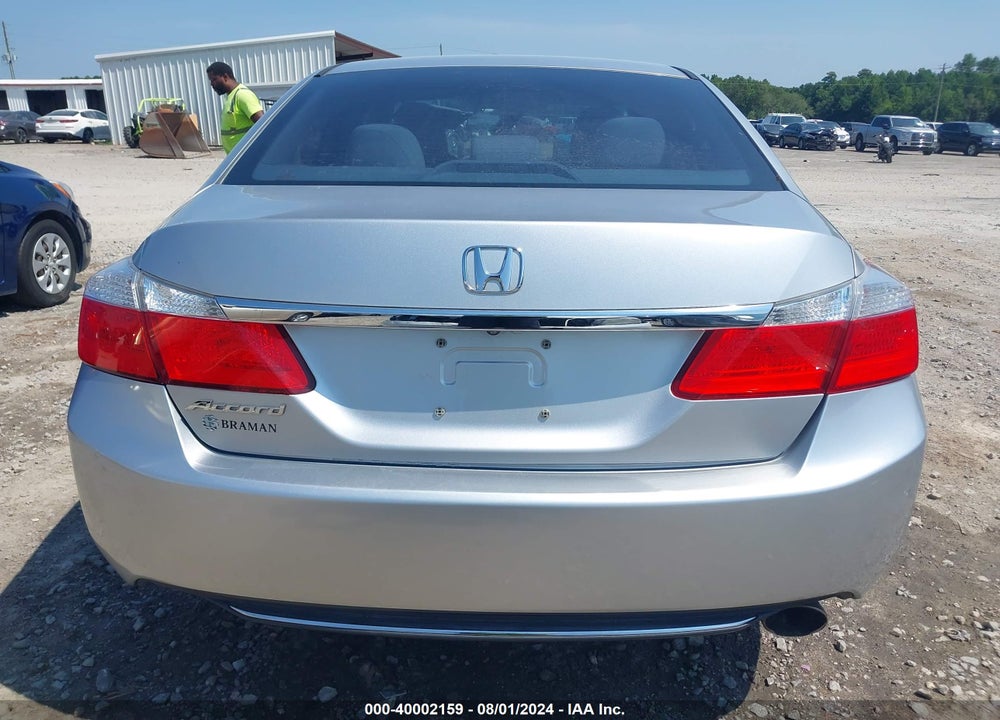 2013 HONDA ACCORD LX VIN: 1HGCR2F30DA083575