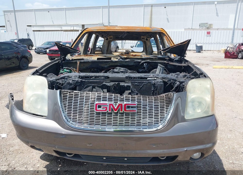 2011 GMC YUKON XL 1500 SLT VIN: 1GKS1KE05BR115142