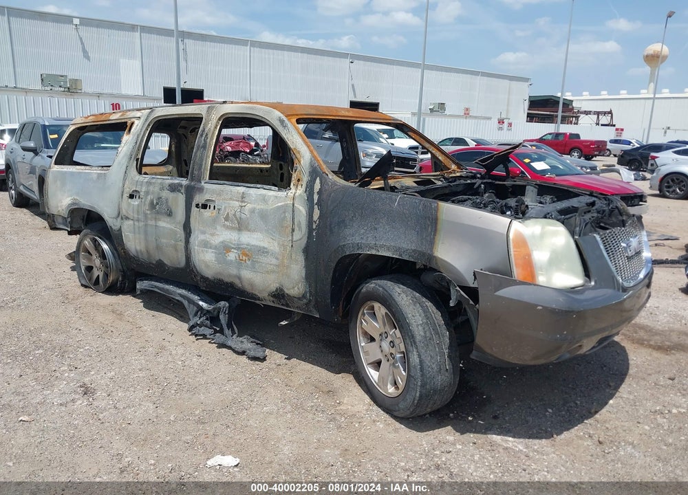 2011 GMC YUKON XL 1500 SLT VIN: 1GKS1KE05BR115142