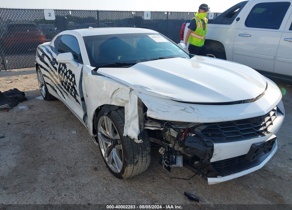 2020 CHEVROLET CAMARO RWD 2LT VIN: 1G1FD1RSXL0145827