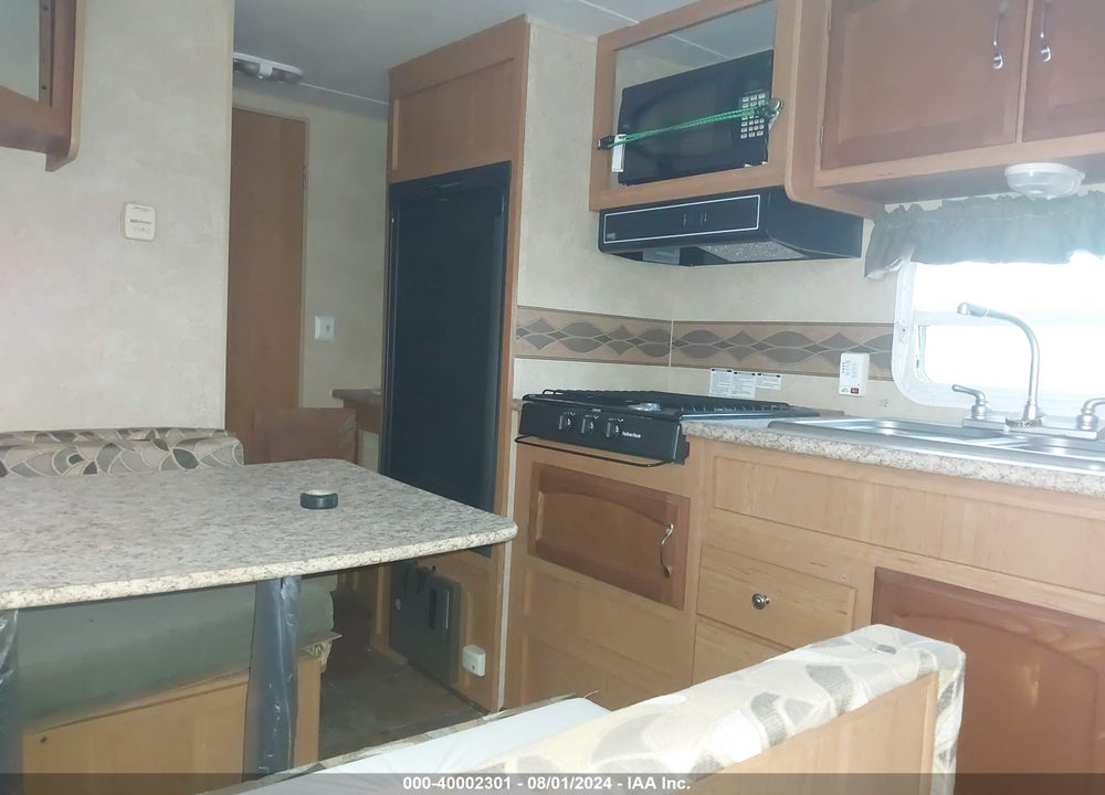 2010 FOREST RIVER SALEM VIN: 4X4TSMT23AR397951