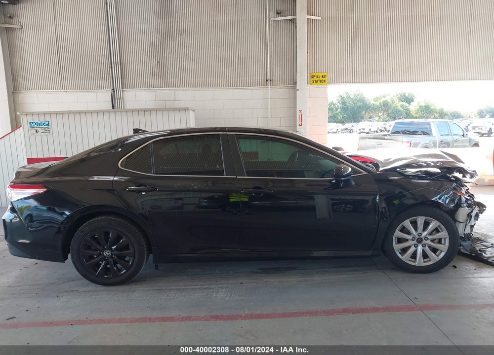 2020 TOYOTA CAMRY LE VIN: 4T1C11AK1LU947685
