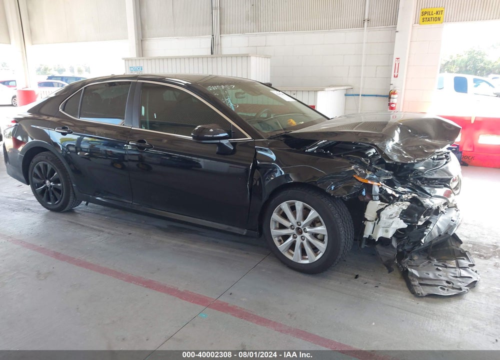 2020 TOYOTA CAMRY LE VIN: 4T1C11AK1LU947685