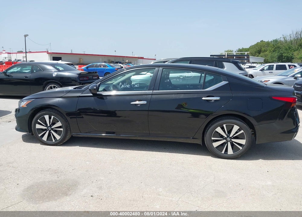 2022 NISSAN ALTIMA SV FWD VIN: 1N4BL4DV1NN393469