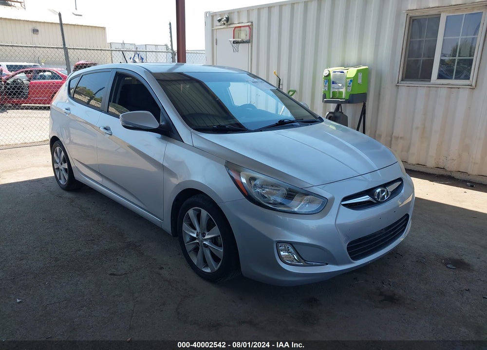 2013 HYUNDAI ACCENT SE VIN: KMHCU5AE1DU067127