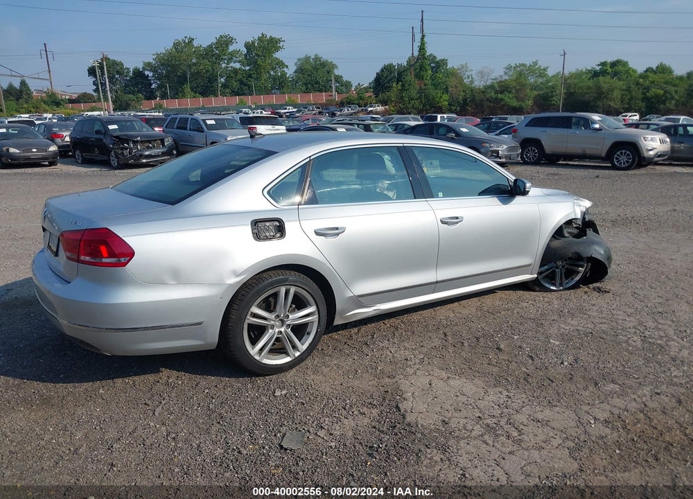 2015 VOLKSWAGEN PASSAT 1.8T SE VIN: 1VWBT7A39FC092652