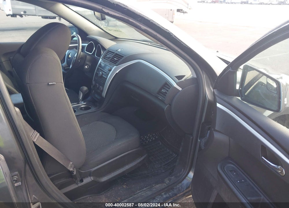 2011 CHEVROLET TRAVERSE 1LT VIN: 1GNKRGED8BJ214564