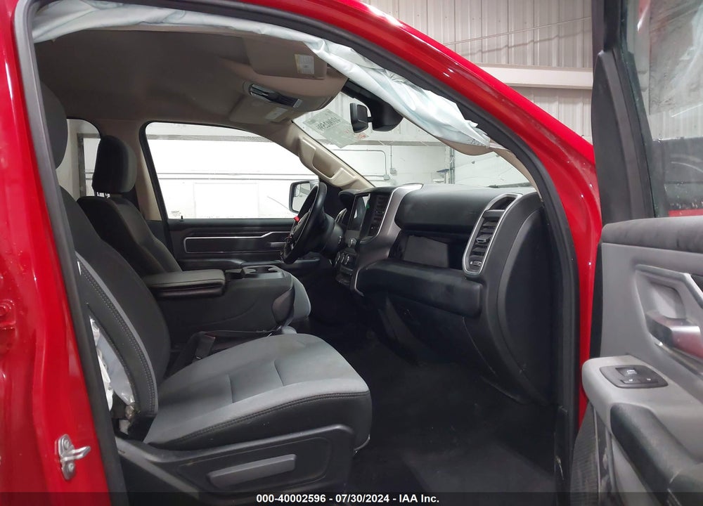 2019 RAM 1500 BIG HORN/LONE STAR QUAD CAB 4X4 6'4 BOX VIN: 1C6SRFBT9KN602188