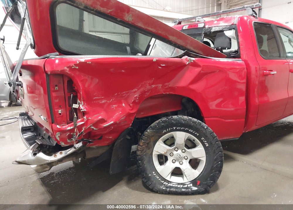 2019 RAM 1500 BIG HORN/LONE STAR QUAD CAB 4X4 6'4 BOX VIN: 1C6SRFBT9KN602188