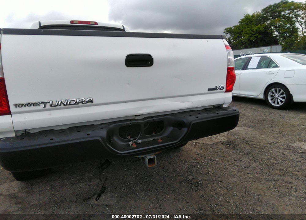 2005 TOYOTA TUNDRA LIMITED V8 VIN: 5TBET38135S493665