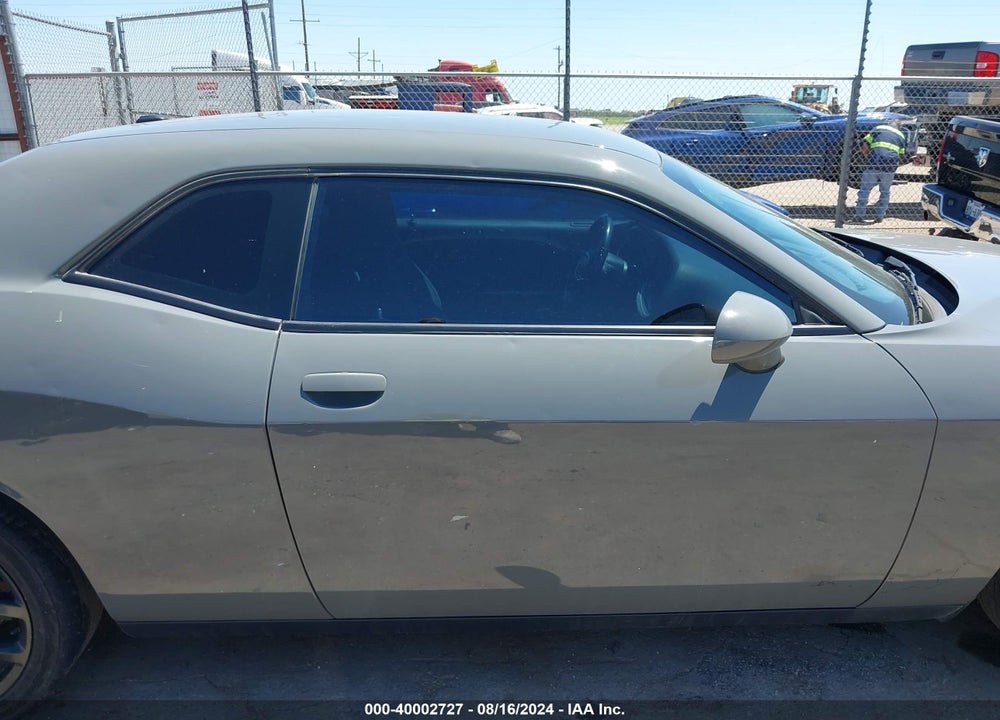 2019 DODGE CHALLENGER SXT VIN: 2C3CDZAG9KH623234