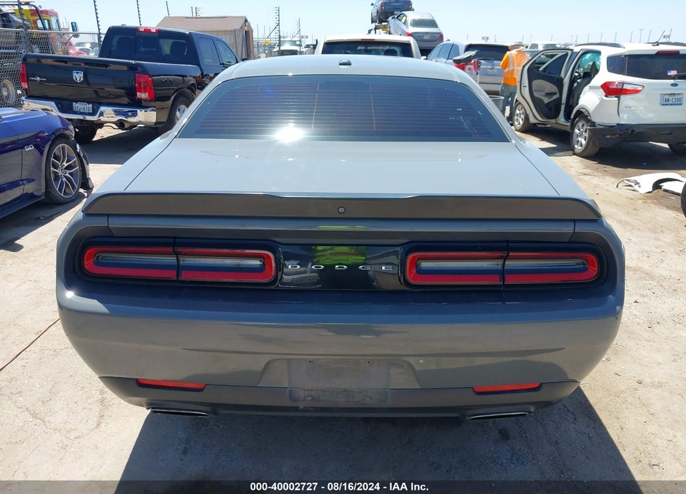 2019 DODGE CHALLENGER SXT VIN: 2C3CDZAG9KH623234
