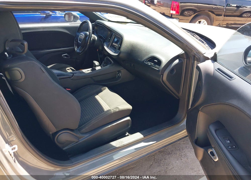 2019 DODGE CHALLENGER SXT VIN: 2C3CDZAG9KH623234