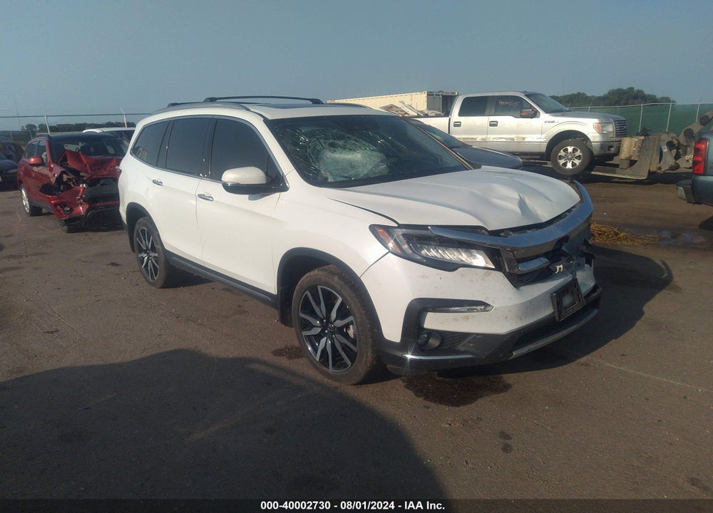 2022 HONDA PILOT AWD TOURING 8 PASSENGER VIN: 5FNYF6H90NB009622