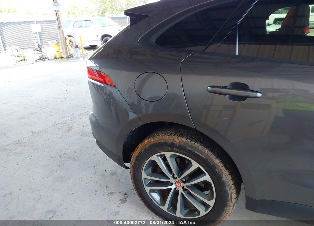 2018 JAGUAR F-PACE 25T PREMIUM VIN: SADCJ2FX5JA249937