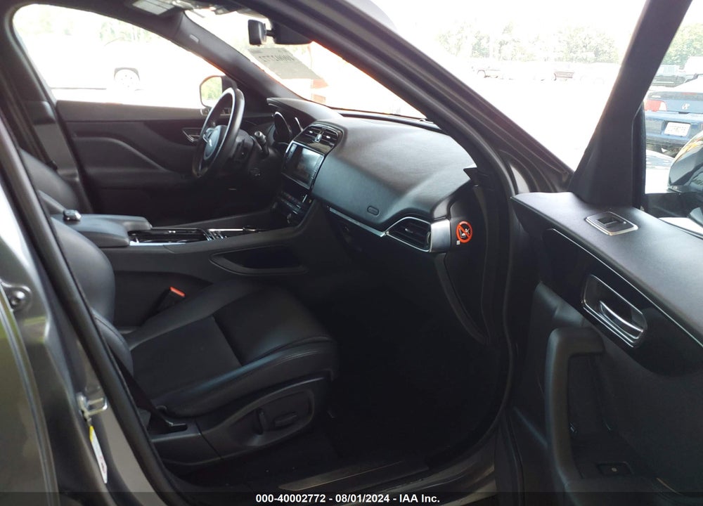 2018 JAGUAR F-PACE 25T PREMIUM VIN: SADCJ2FX5JA249937