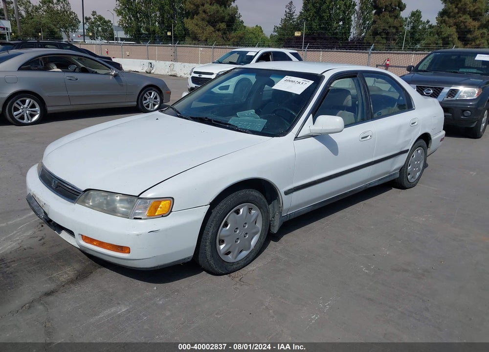 1996 HONDA ACCORD LX/EX VIN: 1HGCD5537TA029030