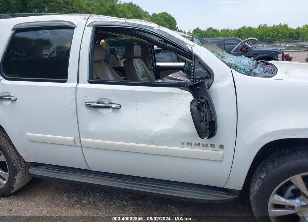 2007 CHEVROLET TAHOE LT VIN: 1GNFC13J77J390425