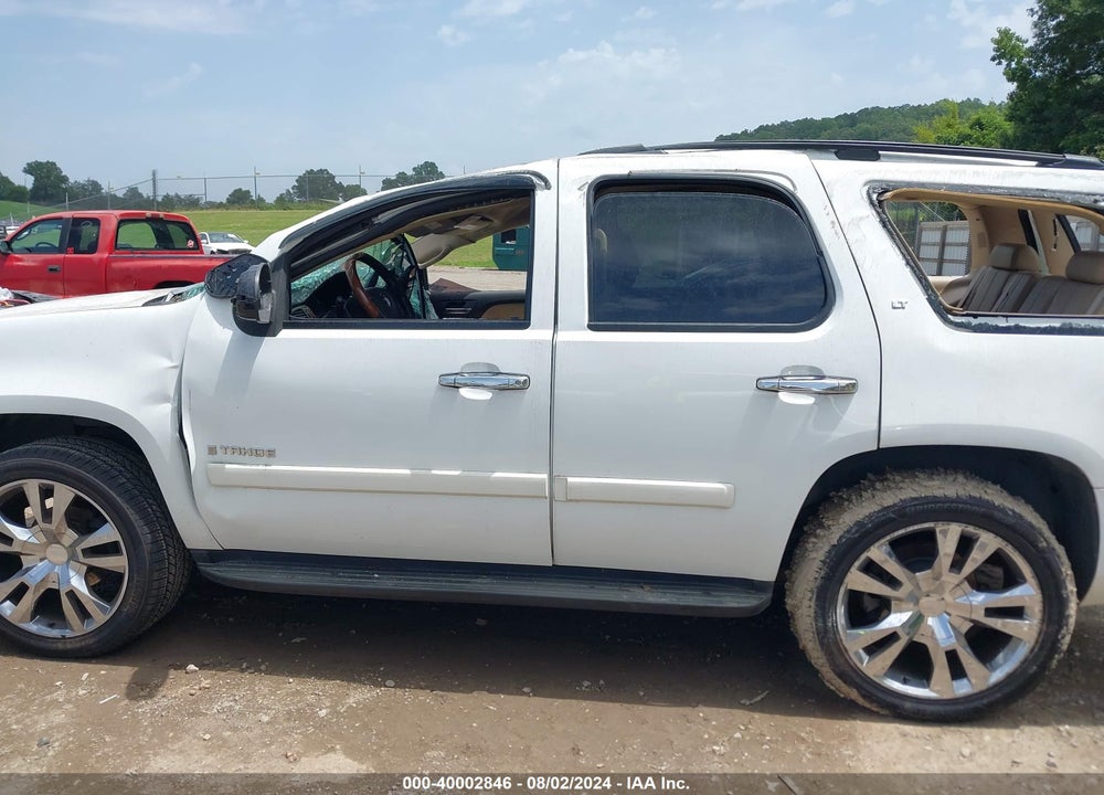2007 CHEVROLET TAHOE LT VIN: 1GNFC13J77J390425