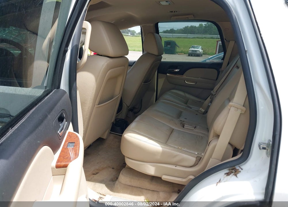 2007 CHEVROLET TAHOE LT VIN: 1GNFC13J77J390425
