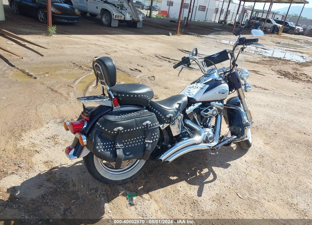 2013 HARLEY-DAVIDSON FLSTC HERITAGE SOFTAIL CLASSIC VIN: 1HD1BWV11DB041474
