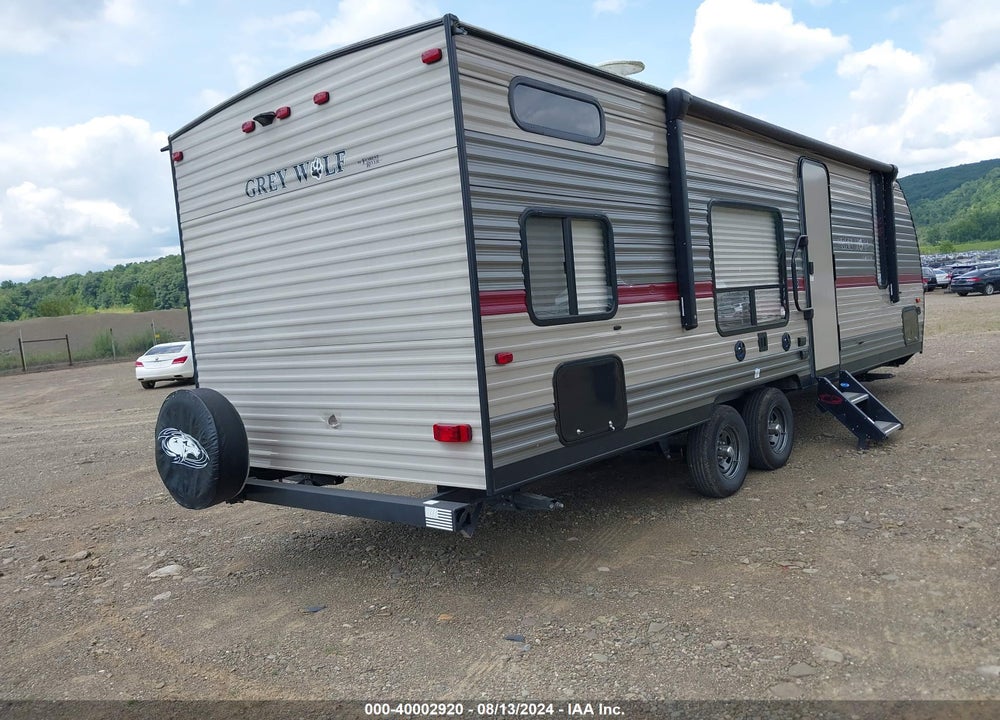 2018 FOREST RIVER GREYWOLF VIN: 4X4TCKB21JK048346