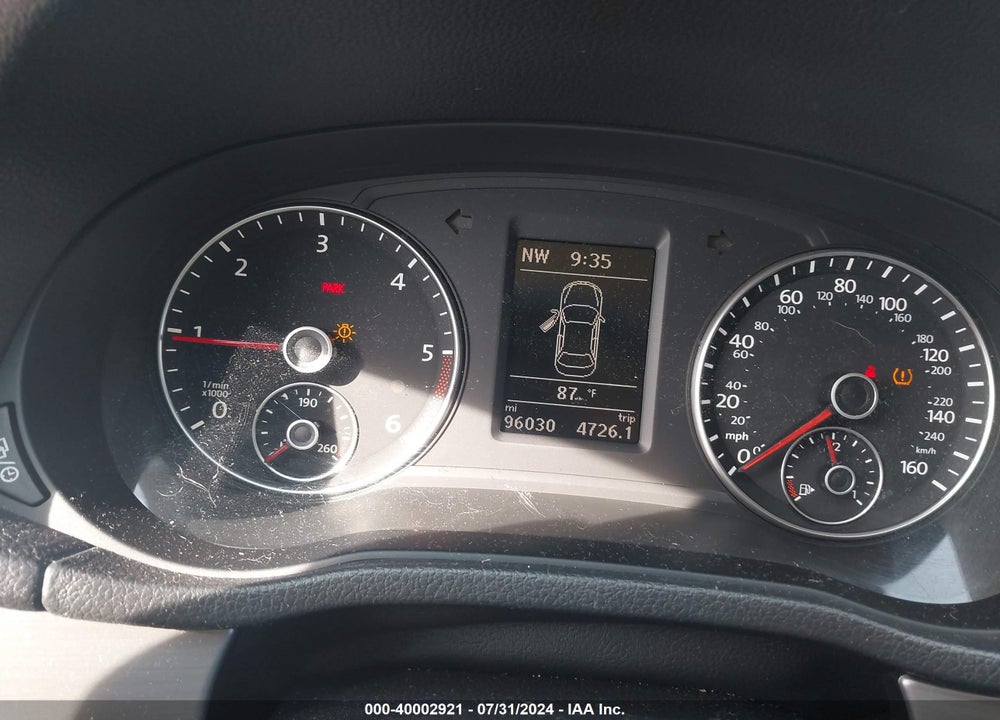 2015 VOLKSWAGEN PASSAT 2.0L TDI SE VIN: 1VWBV7A37FC084687