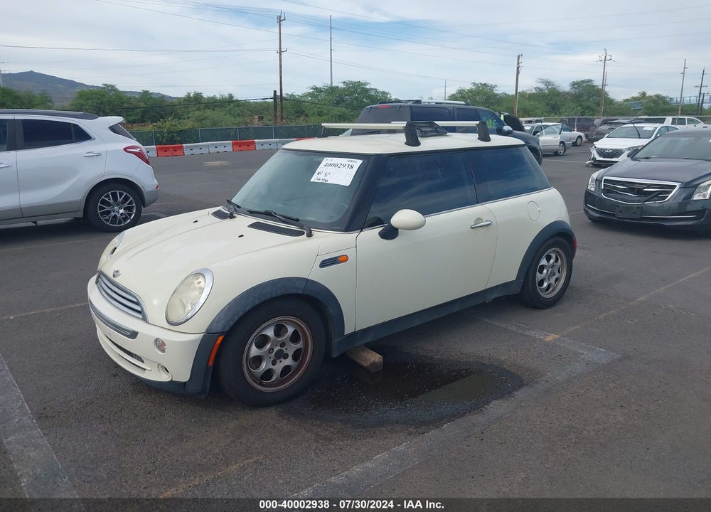 2005 MINI COOPER VIN: WMWRC33425TJ67199