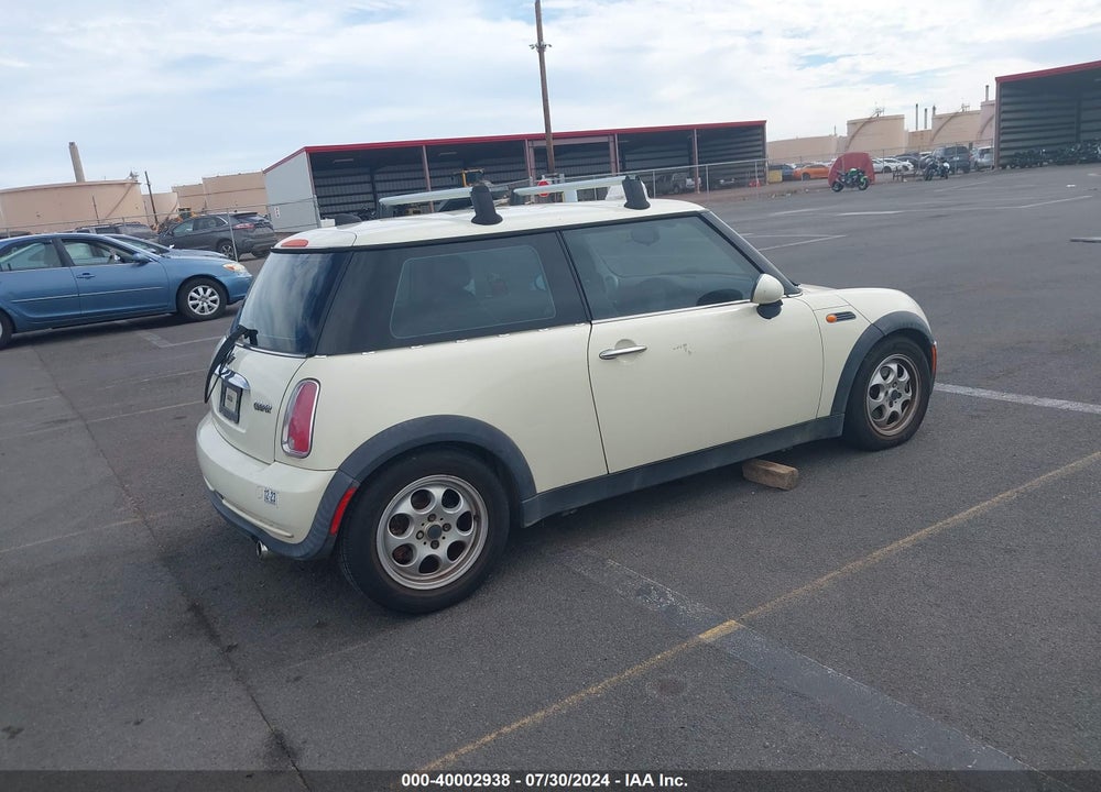 2005 MINI COOPER VIN: WMWRC33425TJ67199