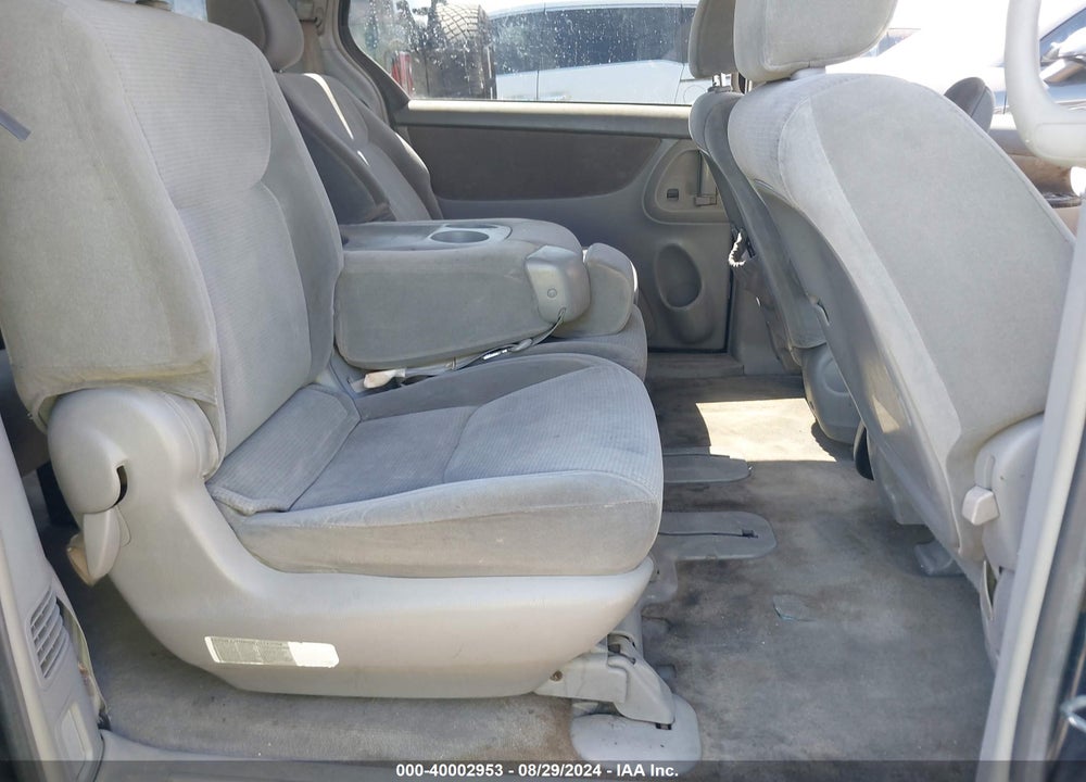 2004 TOYOTA SIENNA LE VIN: 5TDZA23C14S192585