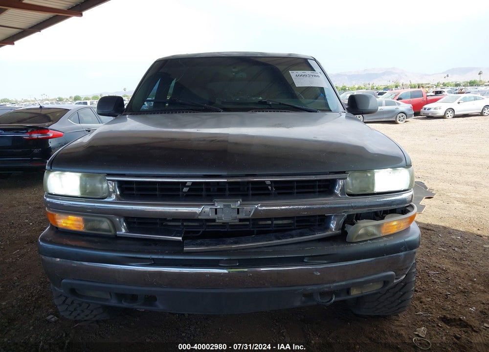 2001 CHEVROLET TAHOE LT VIN: 1GNEK13T61J108766