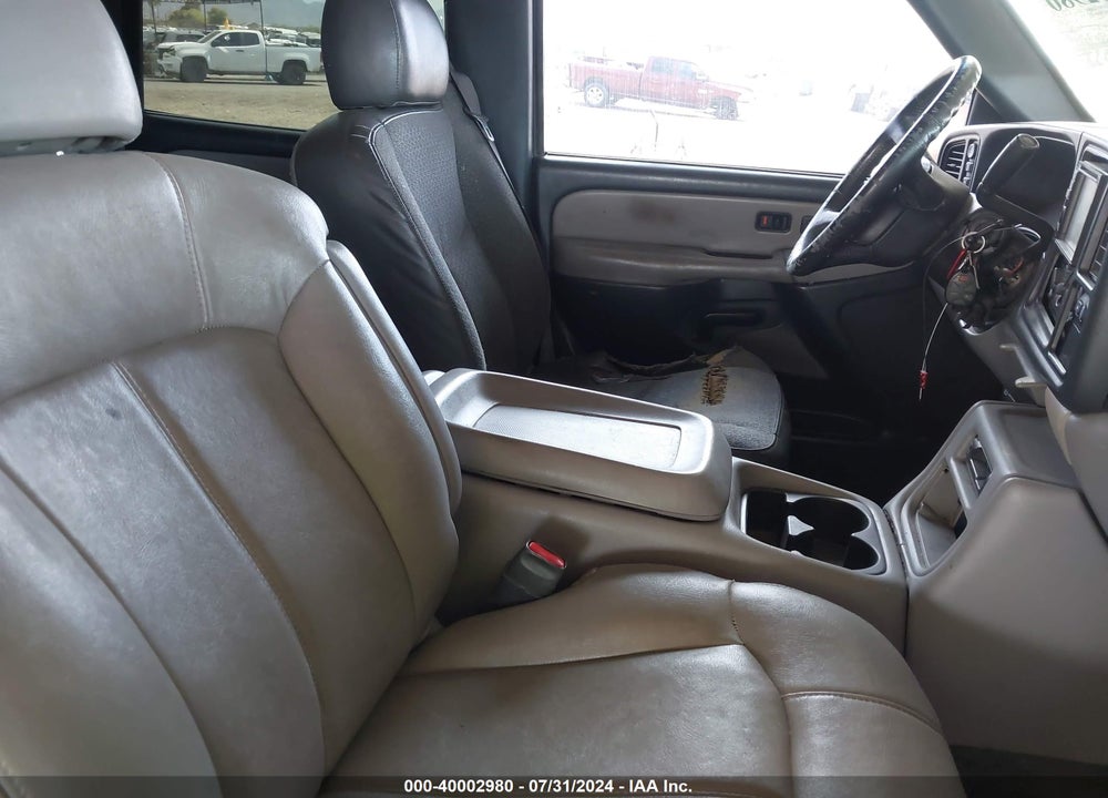 2001 CHEVROLET TAHOE LT VIN: 1GNEK13T61J108766
