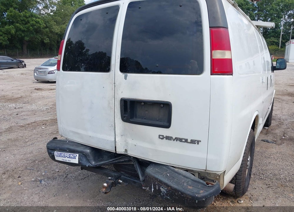 2004 CHEVROLET EXPRESS VIN: 1GCHG35U741172702