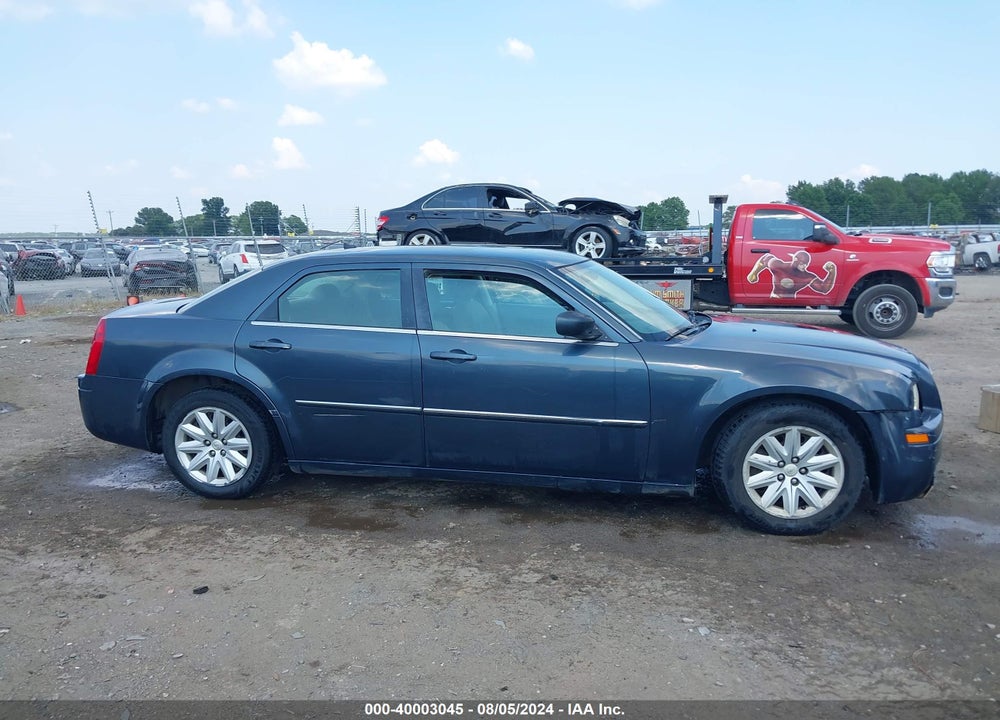 2008 CHRYSLER 300 LX VIN: 2C3KA43R28H155507