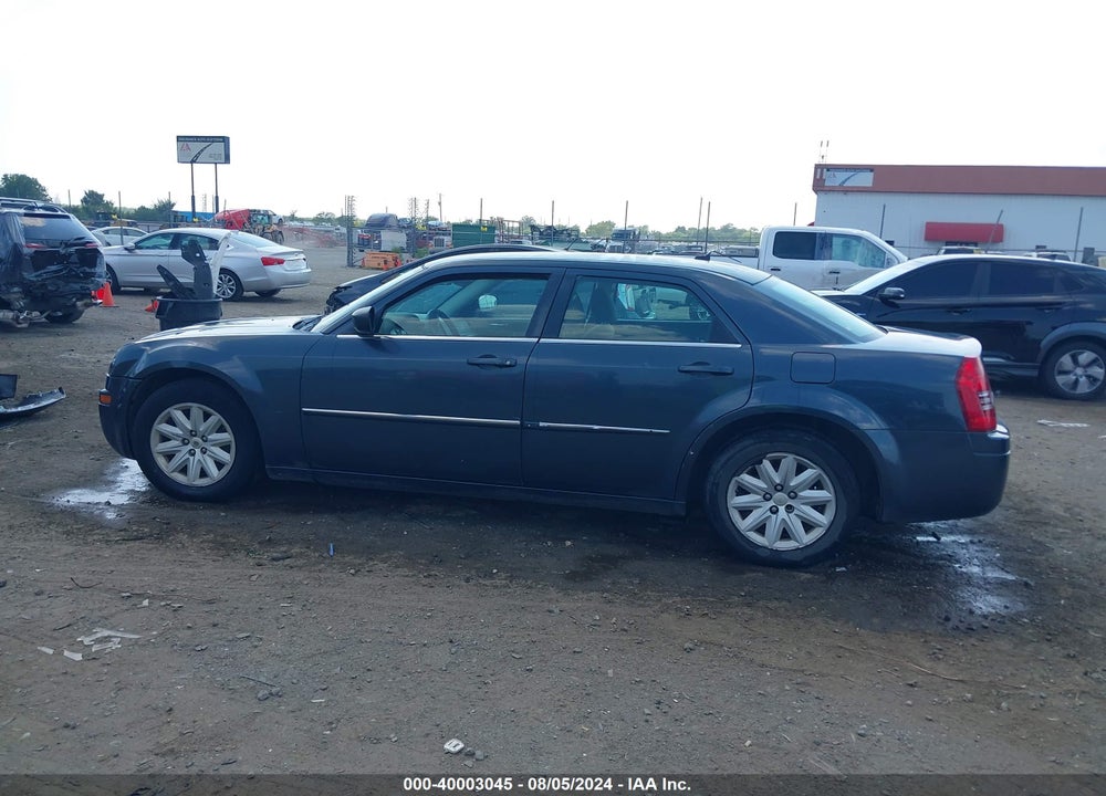 2008 CHRYSLER 300 LX VIN: 2C3KA43R28H155507