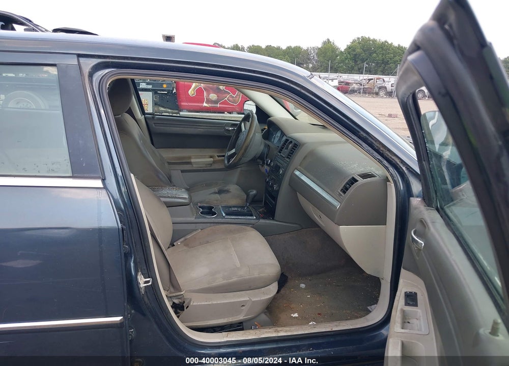 2008 CHRYSLER 300 LX VIN: 2C3KA43R28H155507