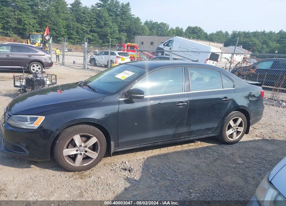 2013 VOLKSWAGEN JETTA VIN: 3VWLL7AJ8DM421601