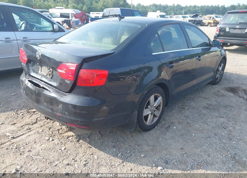 2013 VOLKSWAGEN JETTA VIN: 3VWLL7AJ8DM421601