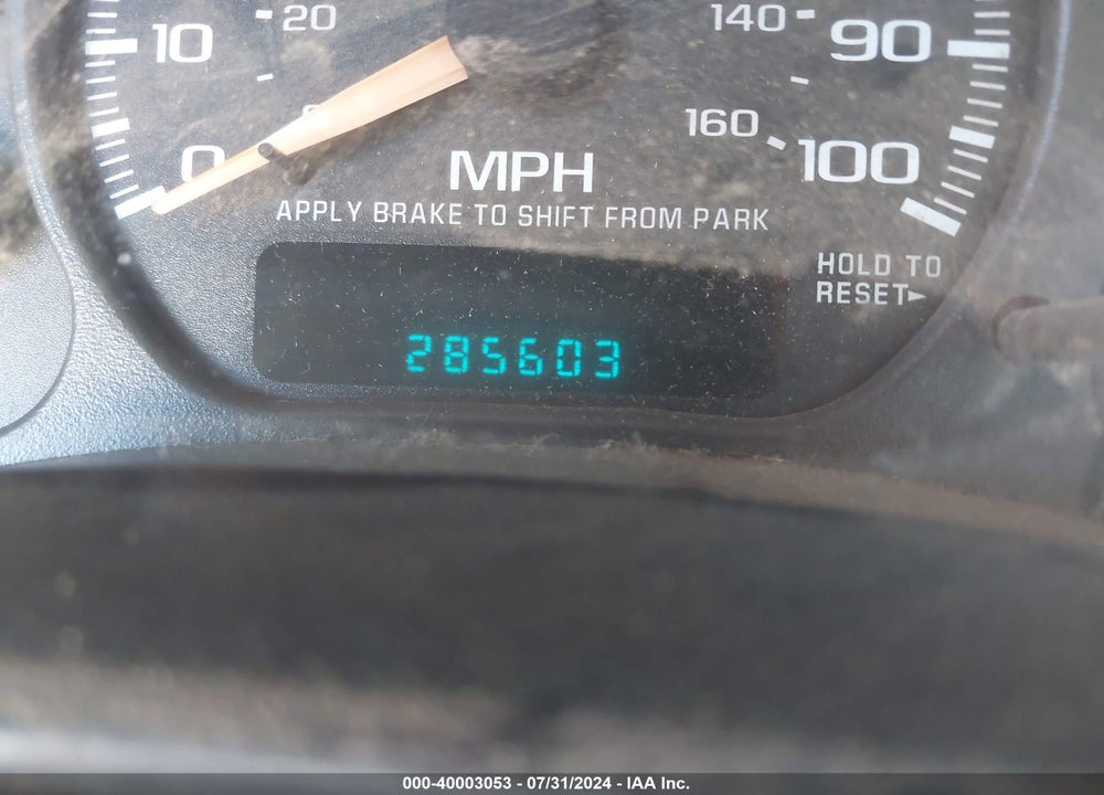 2002 CHEVROLET SILVERADO 2500HD LT VIN: 1GCHK29GX2E265636
