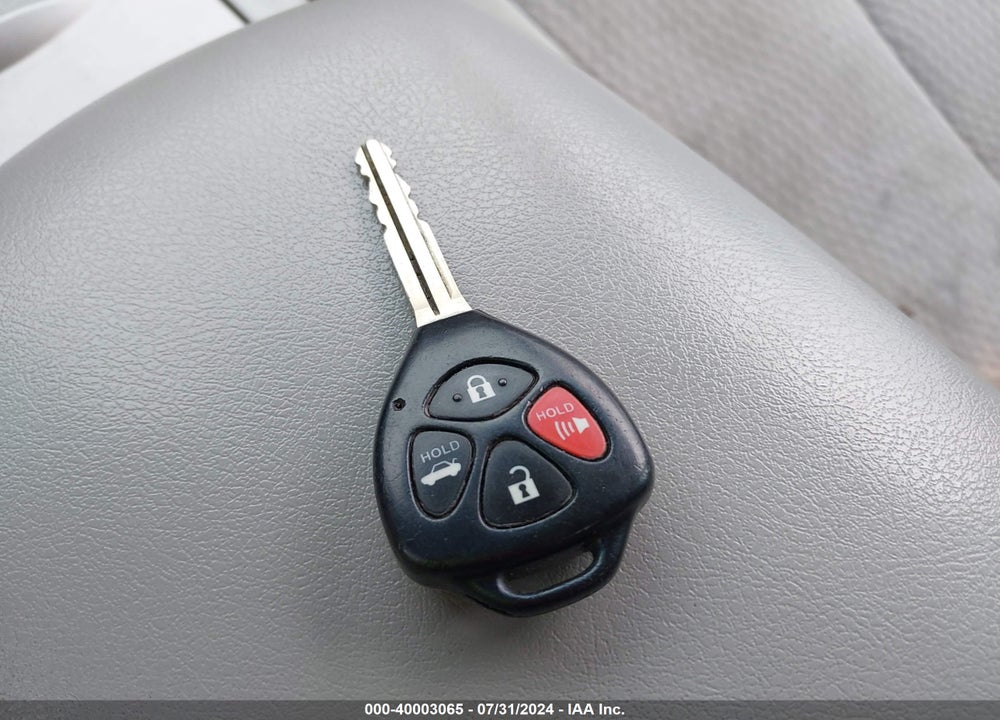 2011 TOYOTA CAMRY LE VIN: 4T1BF3EK1BU700703
